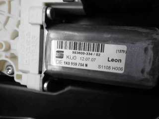 ELEVALUNAS TRASERO DERECHO SEAT LEON 2.0 TDI (170 CV) DE 2008 - D.3092047 / 1K0959704N