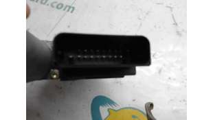 MOTOR ELEVALUNAS TRASERO DERECHO VOLKSWAGEN GOLF IV BERLINA 1.6 (101 CV) DE 1997 - D.3120994 / 0130821766 2