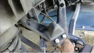 BRAZO SUSPENSION INFERIOR TRASERO DERECHO MITSUBISHI MONTERO 3.2 DI-D (160 CV) DE 2002 - D.3165224