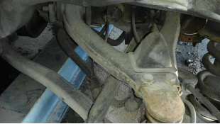 BRAZO SUSPENSION INFERIOR TRASERO IZQUIERDO MITSUBISHI MONTERO 3.2 DI-D (160 CV) DE 2002 - D.3165226