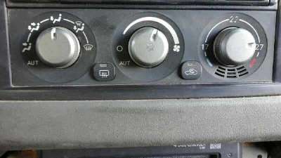 MANDO CALEFACCION / AIRE ACONDICIONADO MITSUBISHI MONTERO 3.2 DI-D (160 CV) DE 2002 - D.3165346 / MR958005