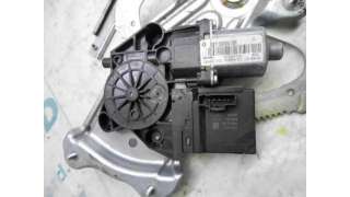 ELEVALUNAS TRASERO DERECHO RENAULT SCENIC III 1.9 dCi D (131 CV) DE 2009 - D.3187286 / 827300005R