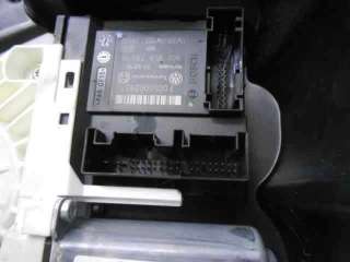 ELEVALUNAS DELANTERO IZQUIERDO SEAT LEON 1.9 TDI (105 CV) DE 2007 - D.3202240 / 1P0837461E