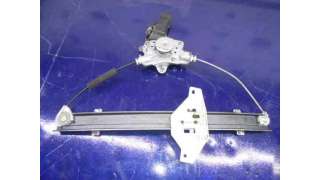ELEVALUNAS DELANTERO DERECHO HYUNDAI ACCENT 1.5 CRDi (82 CV) DE 2005 - D.3204005 / 8240425010
