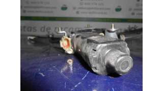ELEVALUNAS DELANTERO DERECHO HYUNDAI ACCENT 1.5 CRDi (82 CV) DE 2005 - D.3204005 / 8240425010