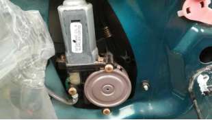 ELEVALUNAS TRASERO IZQUIERDO CHRYSLER PT CRUISER 2.0 16V (141 CV) DE 2001 - D.3207081 / 04724559AE 2