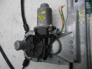 ELEVALUNAS DELANTERO DERECHO RENAULT CLIO III 1.4 16V (98 CV) DE 2005 - D.3220752 / 400857E