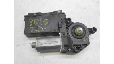 MOTOR ELEVALUNAS TRASERO IZQUIERDO SEAT EXEO ST 2.0 TDI (143 CV) DE 2010 - D.3238128 / 5WK49204CBF