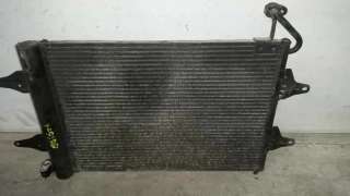CONDENSADOR / RADIADOR AIRE ACONDICIONADO VOLKSWAGEN POLO 1.4 TDI (75 CV) DE 2003 - D.3242106