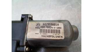 MOTOR ELEVALUNAS DELANTERO DERECHO VOLKSWAGEN POLO 1.4 16V (75 CV) DE 2003 - D.3245095 / 6Q2959801A