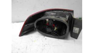 PILOTO TRASERO DERECHO RENAULT LAGUNA II 2.2 dCi Turbodiesel (150 CV) DE 2003 - D.3253584 / 8200002474 2