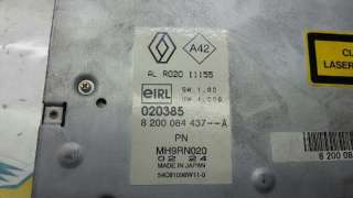 CARGADOR CD RENAULT MEGANE II BERLINA 3P 1.9 dCi D (120 CV) DE 2002 - D.3256539 / 8200084437