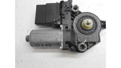 MOTOR ELEVALUNAS TRASERO IZQUIERDO VOLKSWAGEN GOLF V BERLINA 1.9 TDI (105 CV) DE 2006 - D.3268089 / 1K4839401D