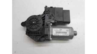 MOTOR ELEVALUNAS TRASERO IZQUIERDO VOLKSWAGEN GOLF V BERLINA 1.9 TDI (105 CV) DE 2006 - D.3268089 / 1K4839401D