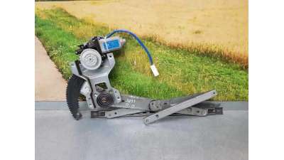 ELEVALUNAS DELANTERO DERECHO HYUNDAI MATRIX 1.5 CRDi (82 CV) DE 2002 - D.3268450 / 9882017100