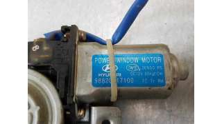 ELEVALUNAS DELANTERO DERECHO HYUNDAI MATRIX 1.5 CRDi (82 CV) DE 2002 - D.3268450 / 9882017100