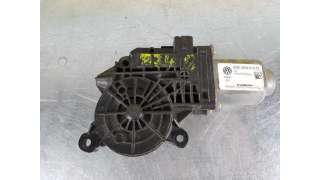 MOTOR ELEVALUNAS TRASERO DERECHO SKODA FABIA 1.2 TSI (105 CV) DE 2011 - D.3272582 / 402338D