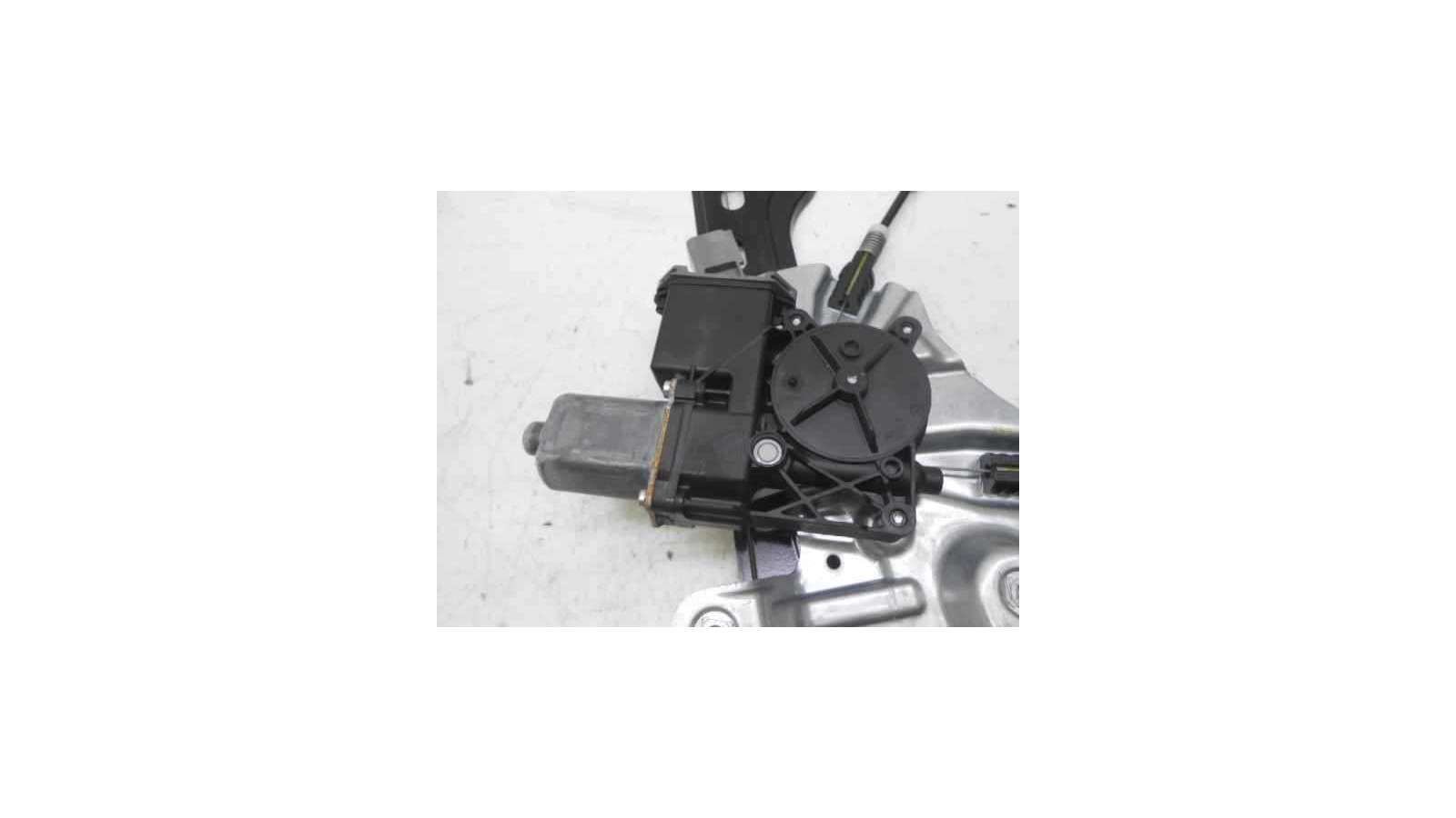 ELEVALUNAS DELANTERO IZQUIERDO OPEL ASTRA J LIM. 1.7 16V CDTI (125 CV) DE 2012 - D.3293896 ELEVALUNAS DELANTERO IZQUIERDO OPEL ASTRA J LIM. 1.7 16V CDTI (125 CV) DE 2012 - D.3293896