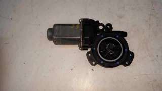 MOTOR ELEVALUNAS DELANTERO DERECHO HYUNDAI SANTA FE 2.2 CRDi (155 CV) DE 2007 - D.3294033