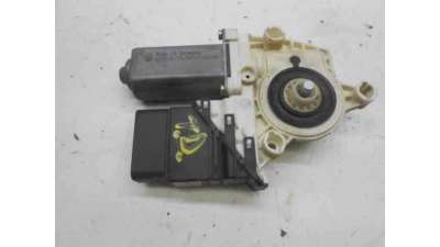 MOTOR ELEVALUNAS TRASERO DERECHO VOLKSWAGEN GOLF V BERLINA 1.9 TDI (105 CV) DE 2004 - D.3309976 / 1K0959704C