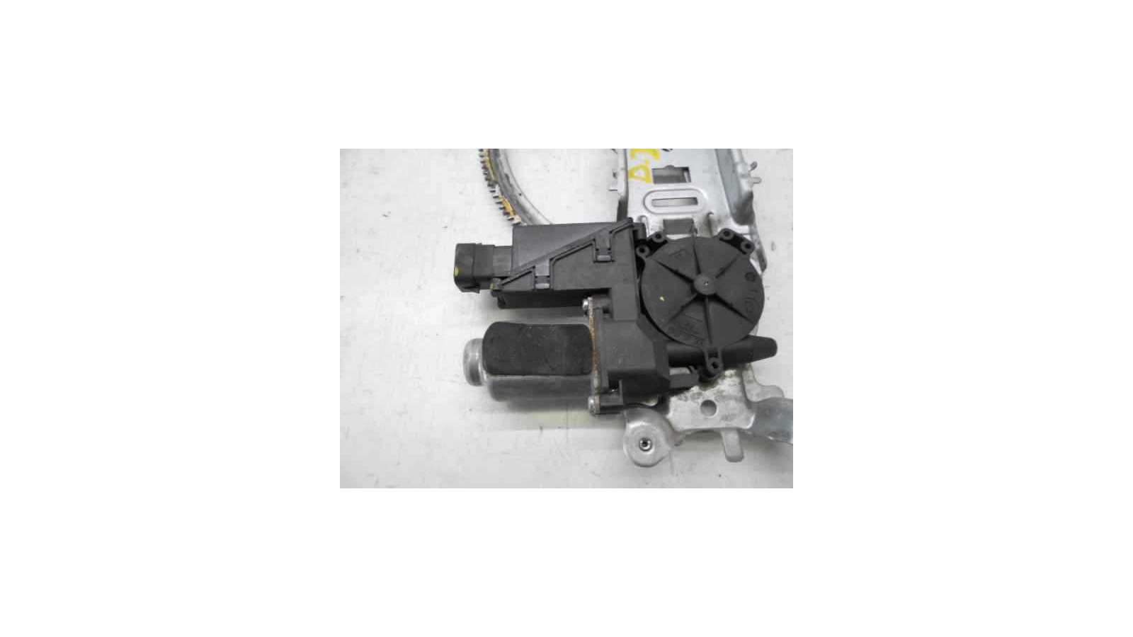 ELEVALUNAS DELANTERO IZQUIERDO OPEL CORSA C 1.3 16V CDTI (69 CV) DE 2003 - D.3312277 ELEVALUNAS DELANTERO IZQUIERDO OPEL CORSA C 1.3 16V CDTI (69 CV) DE 2003 - D.3312277