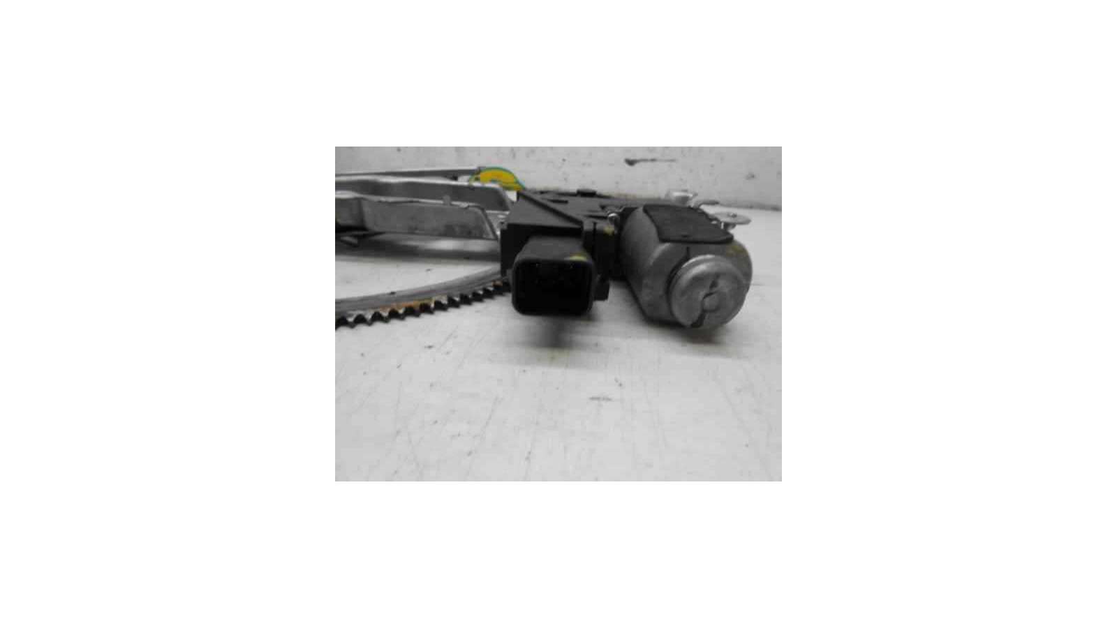 ELEVALUNAS DELANTERO IZQUIERDO OPEL CORSA C 1.3 16V CDTI (69 CV) DE 2003 - D.3312277 ELEVALUNAS DELANTERO IZQUIERDO OPEL CORSA C 1.3 16V CDTI (69 CV) DE 2003 - D.3312277