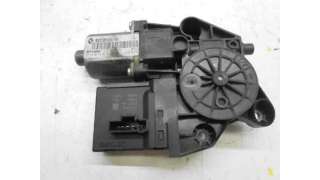 MOTOR ELEVALUNAS TRASERO IZQUIERDO RENAULT SCENIC III 1.5 dCi D (106 CV) DE 2009 - D.3319338 / 827310004R