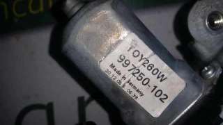 ELEVALUNAS TRASERO DERECHO TOYOTA COROLLA VERSO 1.8 16V (129 CV) DE 2006 - D.3319437 / 997250102