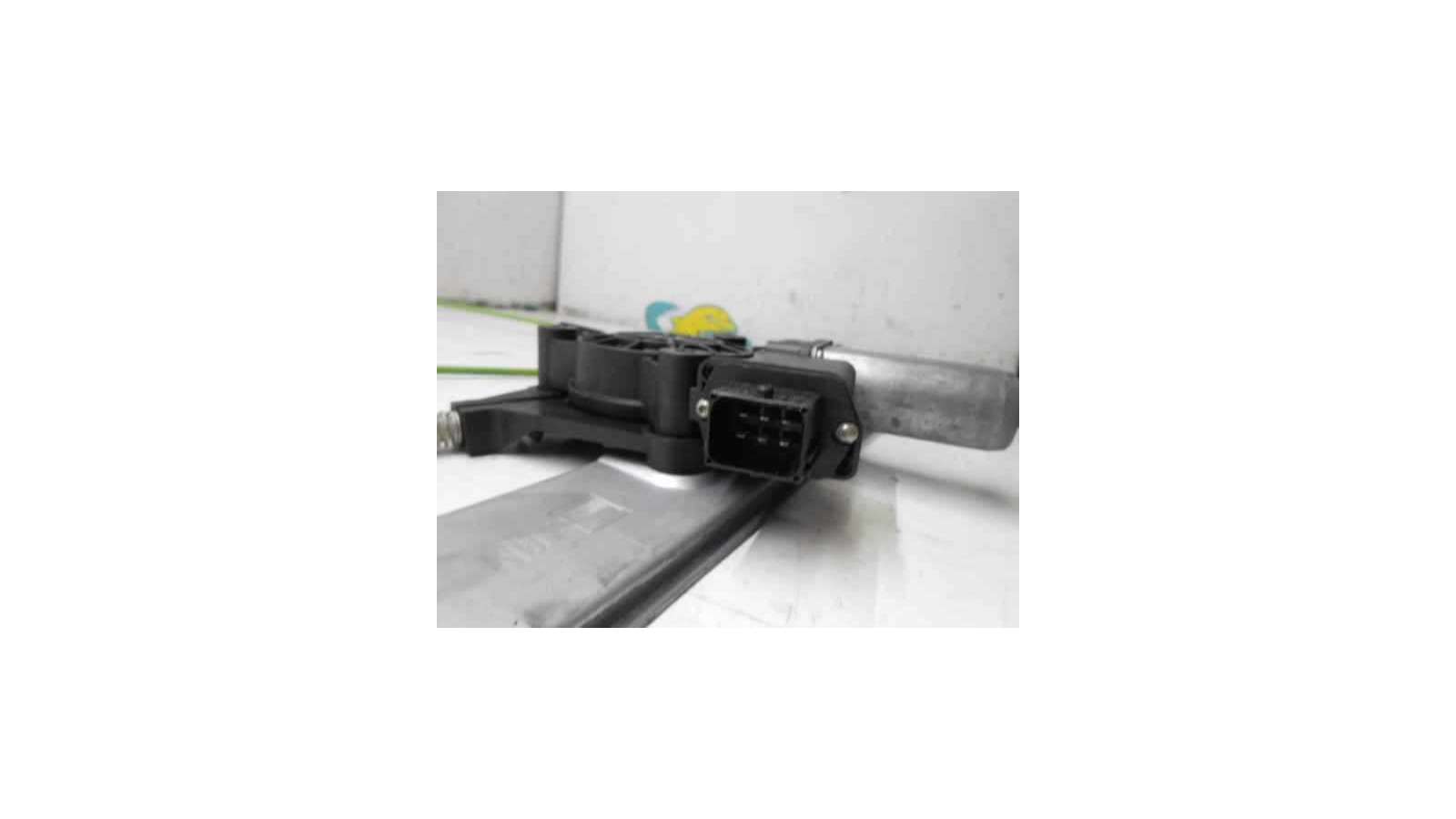 ELEVALUNAS DELANTERO IZQUIERDO OPEL CORSA D 1.3 16V CDTI (90 CV) DE 2007 - D.3320652 ELEVALUNAS DELANTERO IZQUIERDO OPEL CORSA D 1.3 16V CDTI (90 CV) DE 2007 - D.3320652