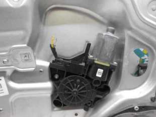 ELEVALUNAS DELANTERO IZQUIERDO FORD FOCUS LIM. 1.6 16V (101 CV) DE 2010 - D.3325026 2