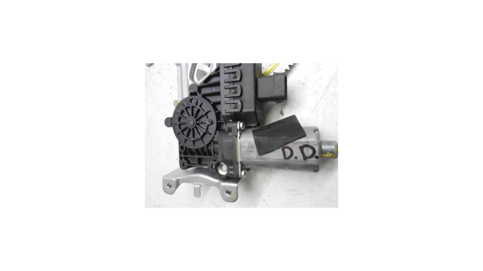 ELEVALUNAS DELANTERO DERECHO OPEL ASTRA H BER. 1.7 16V CDTI (101 CV) DE 2007 - D.3326584 ELEVALUNAS DELANTERO DERECHO OPEL ASTRA H BER. 1.7 16V CDTI (101 CV) DE 2007 - D.3326584