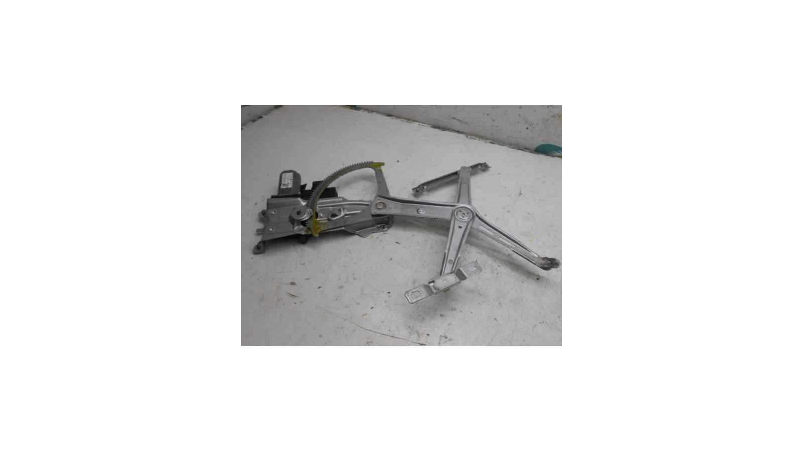 ELEVALUNAS DELANTERO DERECHO OPEL ASTRA H BER. 1.7 16V CDTI (101 CV) DE 2007 - D.3326584 ELEVALUNAS DELANTERO DERECHO OPEL ASTRA H BER. 1.7 16V CDTI (101 CV) DE 2007 - D.3326584