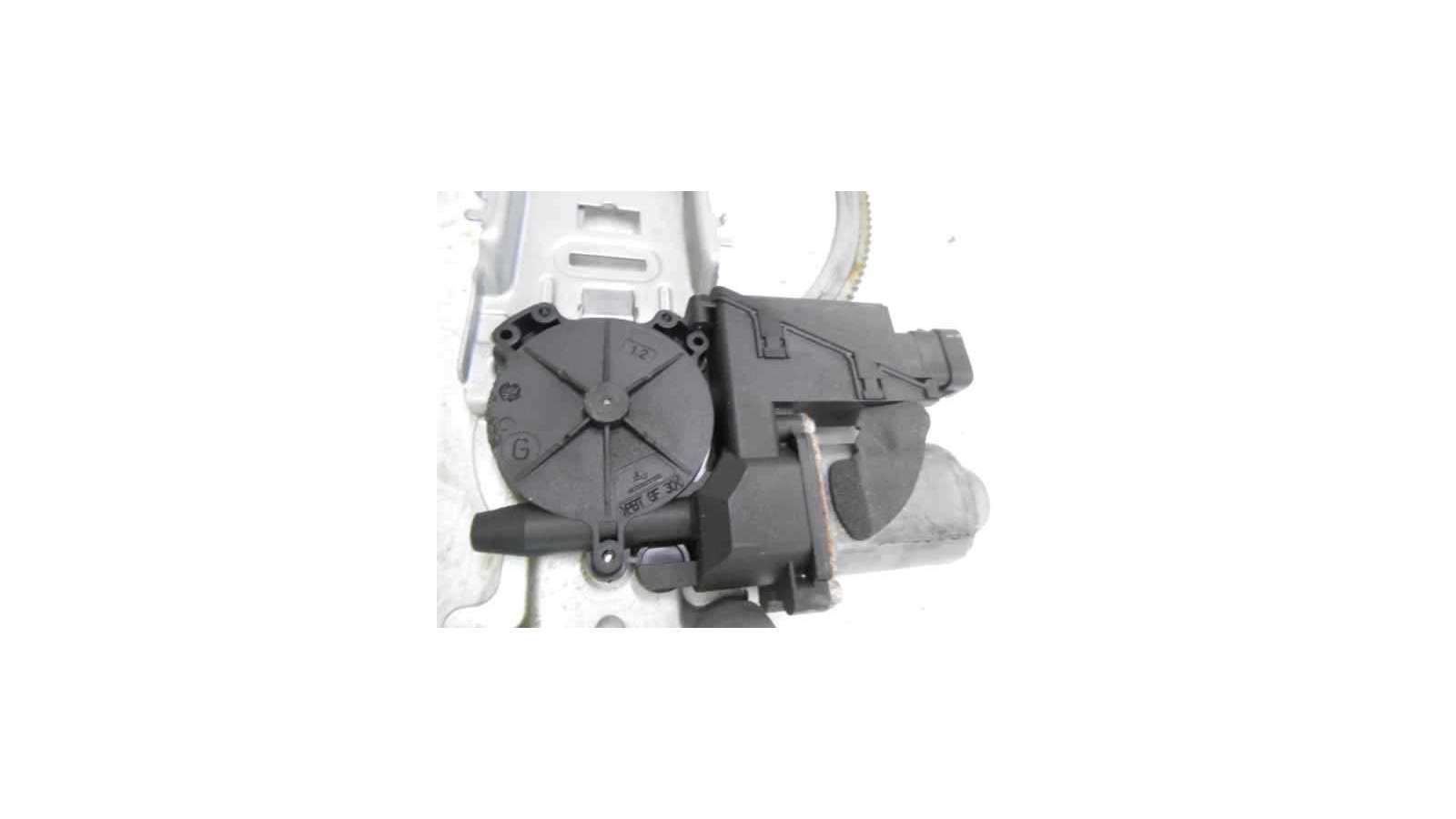 ELEVALUNAS DELANTERO DERECHO OPEL CORSA C 1.3 16V CDTI (69 CV) DE 2006 - D.3334793 ELEVALUNAS DELANTERO DERECHO OPEL CORSA C 1.3 16V CDTI (69 CV) DE 2006 - D.3334793