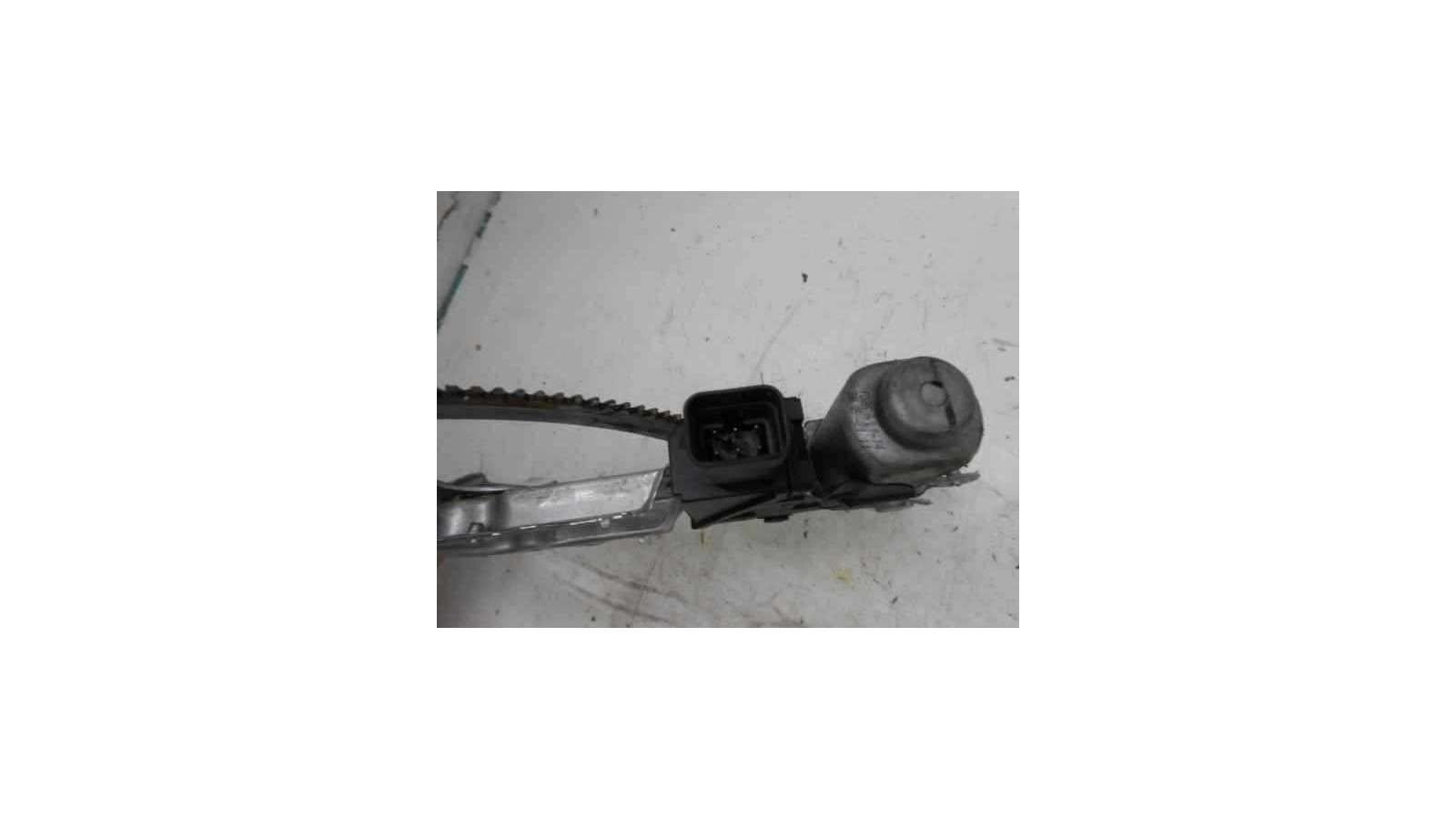 ELEVALUNAS DELANTERO DERECHO OPEL CORSA C 1.3 16V CDTI (69 CV) DE 2006 - D.3334793 ELEVALUNAS DELANTERO DERECHO OPEL CORSA C 1.3 16V CDTI (69 CV) DE 2006 - D.3334793
