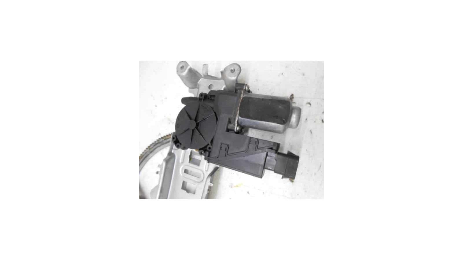 ELEVALUNAS DELANTERO IZQUIERDO OPEL CORSA C 1.3 16V CDTI (69 CV) DE 2006 - D.3334794 ELEVALUNAS DELANTERO IZQUIERDO OPEL CORSA C 1.3 16V CDTI (69 CV) DE 2006 - D.3334794