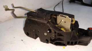 CERRADURA PUERTA DELANTERA DERECHA HYUNDAI TRAJET 2.0 CRDi (113 CV) DE 2001 - D.3338959