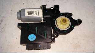 MOTOR ELEVALUNAS DELANTERO DERECHO VOLKSWAGEN POLO 1.9 SDI (64 CV) DE 2003 - D.3348512