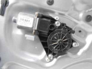 ELEVALUNAS DELANTERO DERECHO HYUNDAI IX20 1.4 CRDi (90 CV) DE 2011 - D.3354576 2