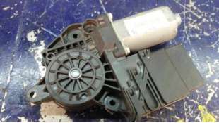 MOTOR ELEVALUNAS TRASERO DERECHO VOLKSWAGEN GOLF V BERLINA 1.6 (102 CV) DE 2007 - D.3371374 / 1K0959704K