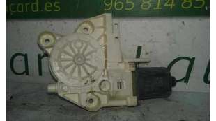 MOTOR ELEVALUNAS DELANTERO IZQUIERDO FORD FOCUS LIM. 1.6 TDCi (90 CV) DE 2008 - D.3379484 2