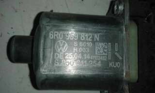 ELEVALUNAS TRASERO DERECHO VOLKSWAGEN POLO 1.0 I DE 2014 - D.3391562 / 6R0959812N