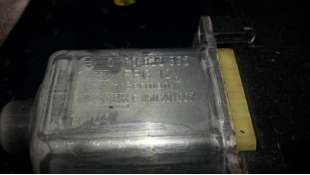 MOTOR ELEVALUNAS TRASERO IZQUIERDO VOLKSWAGEN POLO 1.4 FSI (86 CV) DE 2011 - D.3403815 / 0130822532 2