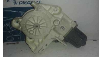 MOTOR ELEVALUNAS DELANTERO DERECHO FORD FOCUS BERLINA 1.6 TDCi (109 CV) DE 2005 - D.3410742