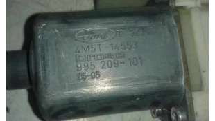 MOTOR ELEVALUNAS DELANTERO DERECHO FORD FOCUS BERLINA 1.6 TDCi (109 CV) DE 2005 - D.3410742 2