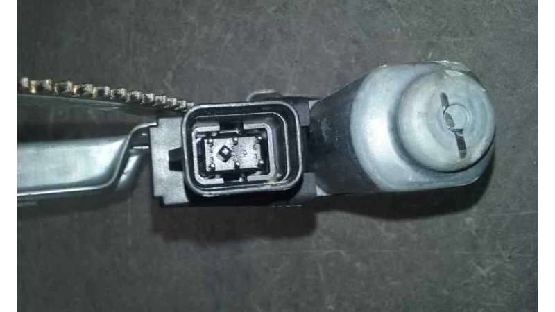 ELEVALUNAS DELANTERO DERECHO OPEL MERIVA 1.7 16V CDTI (101 CV) DE 2005 - D.3422899 ELEVALUNAS DELANTERO DERECHO OPEL MERIVA 1.7 16V CDTI (101 CV) DE 2005 - D.3422899