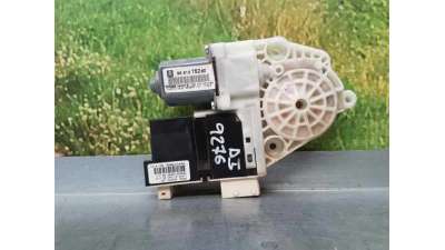 MOTOR ELEVALUNAS DELANTERO IZQUIERDO CITROEN C4 BERLINA 1.6 16V (120 CV) DE 2008 - D.3436642 / 9681575280