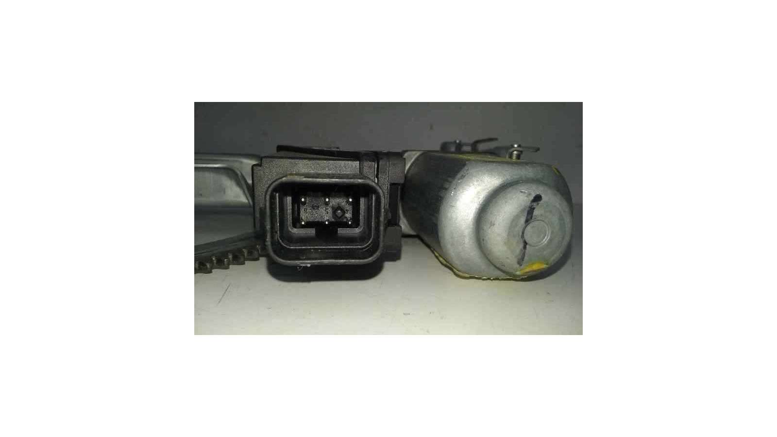 ELEVALUNAS DELANTERO IZQUIERDO OPEL MERIVA 1.7 16V CDTI (101 CV) DE 2005 - D.3451069 ELEVALUNAS DELANTERO IZQUIERDO OPEL MERIVA 1.7 16V CDTI (101 CV) DE 2005 - D.3451069