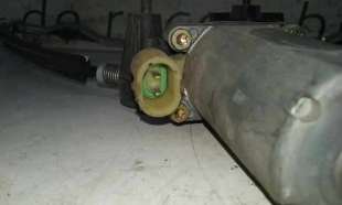 ELEVALUNAS DELANTERO DERECHO RENAULT CLIO II FASE II 1.5 dCi D (65 CV) DE 2004 - D.3498507 2