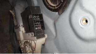 ELEVALUNAS DELANTERO DERECHO SEAT IBIZA 1.4 TDI (80 CV) DE 2006 - D.3498981 2