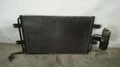 CONDENSADOR / RADIADOR AIRE ACONDICIONADO VOLKSWAGEN GOLF IV BERLINA 1.6 16V (105 CV) DE 2001 - D.3501976